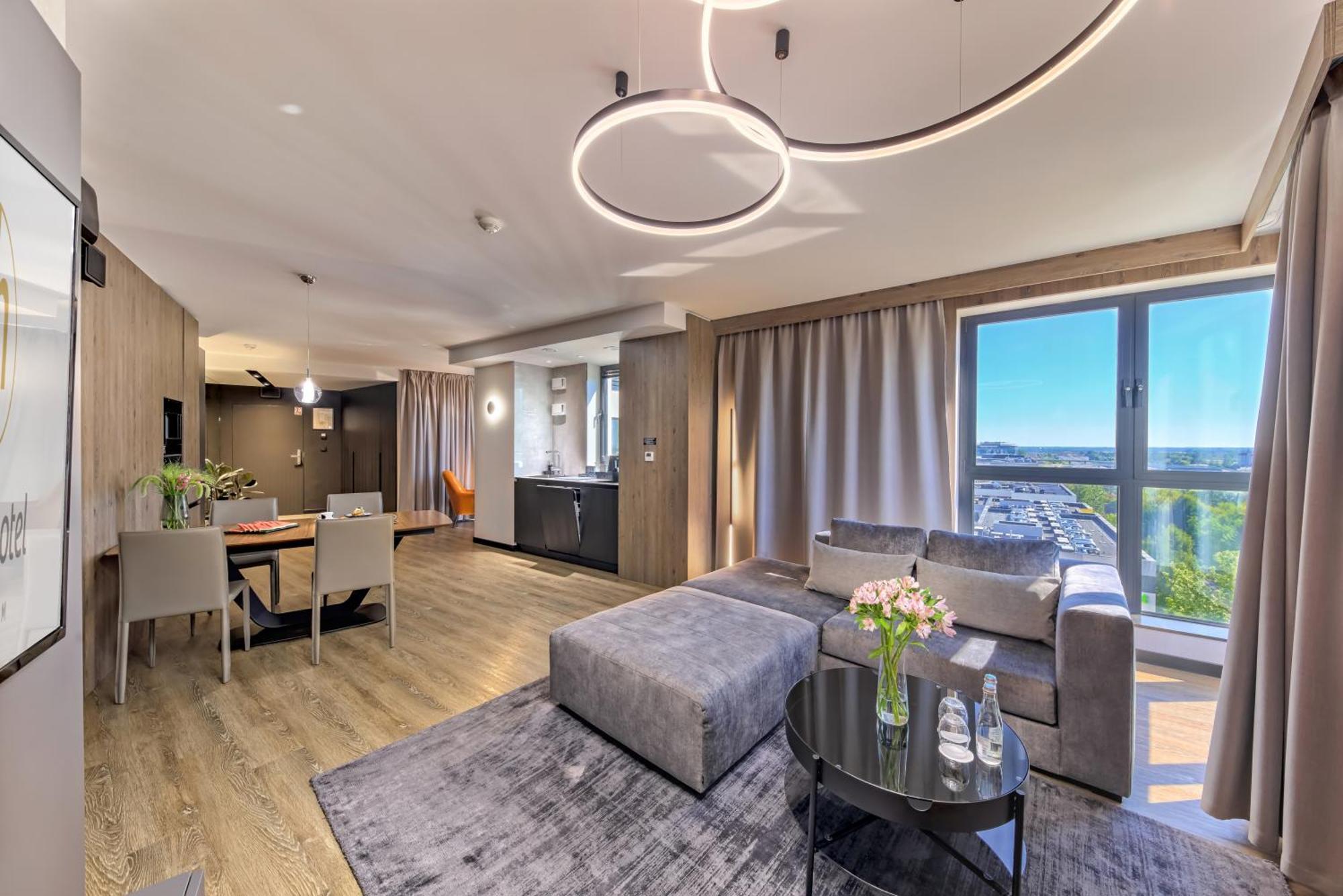 Focus Hotel Premium Warszawa Ngoại thất bức ảnh