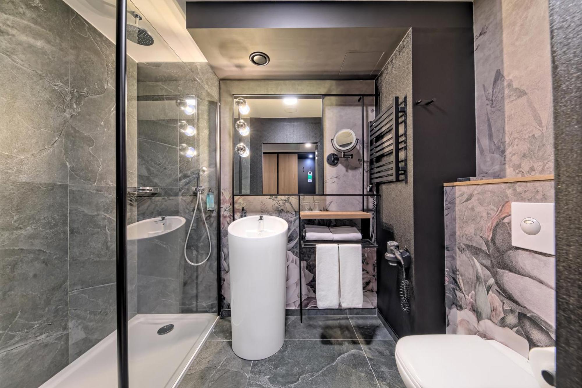 Focus Hotel Premium Warszawa Ngoại thất bức ảnh