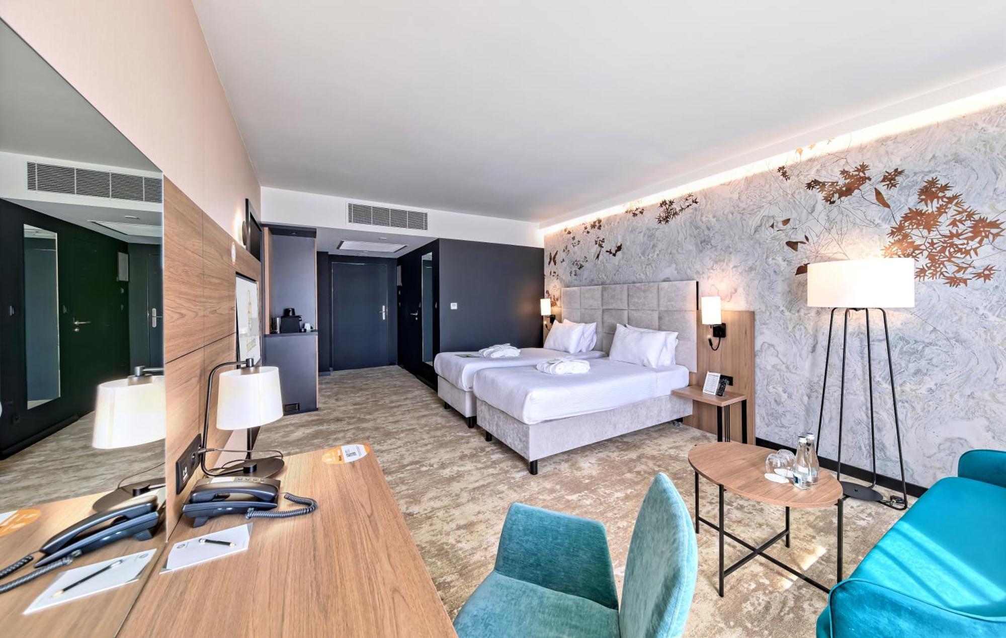 Focus Hotel Premium Warszawa Ngoại thất bức ảnh