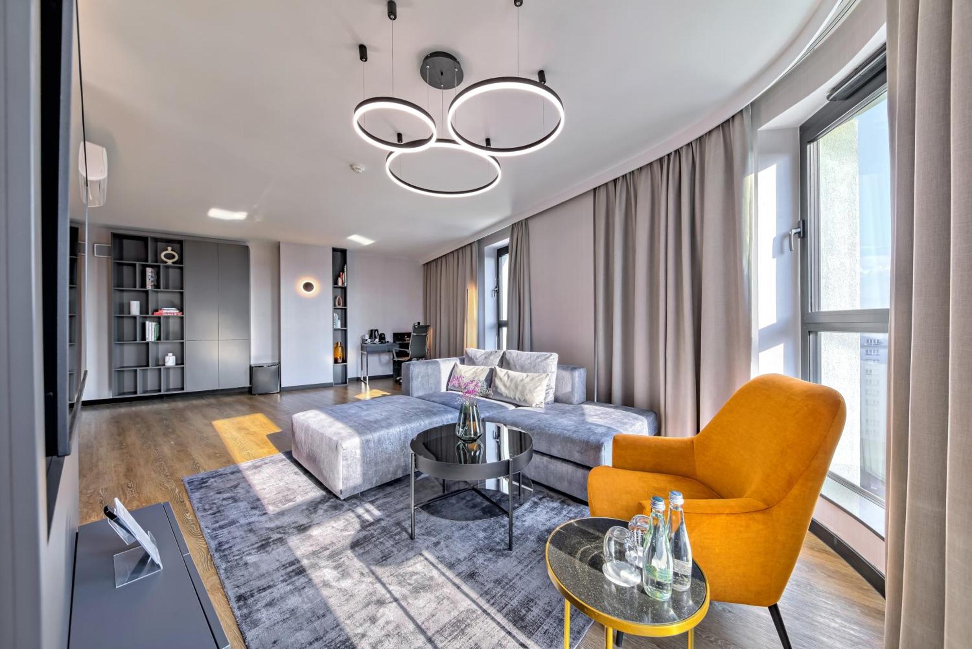 Focus Hotel Premium Warszawa Ngoại thất bức ảnh