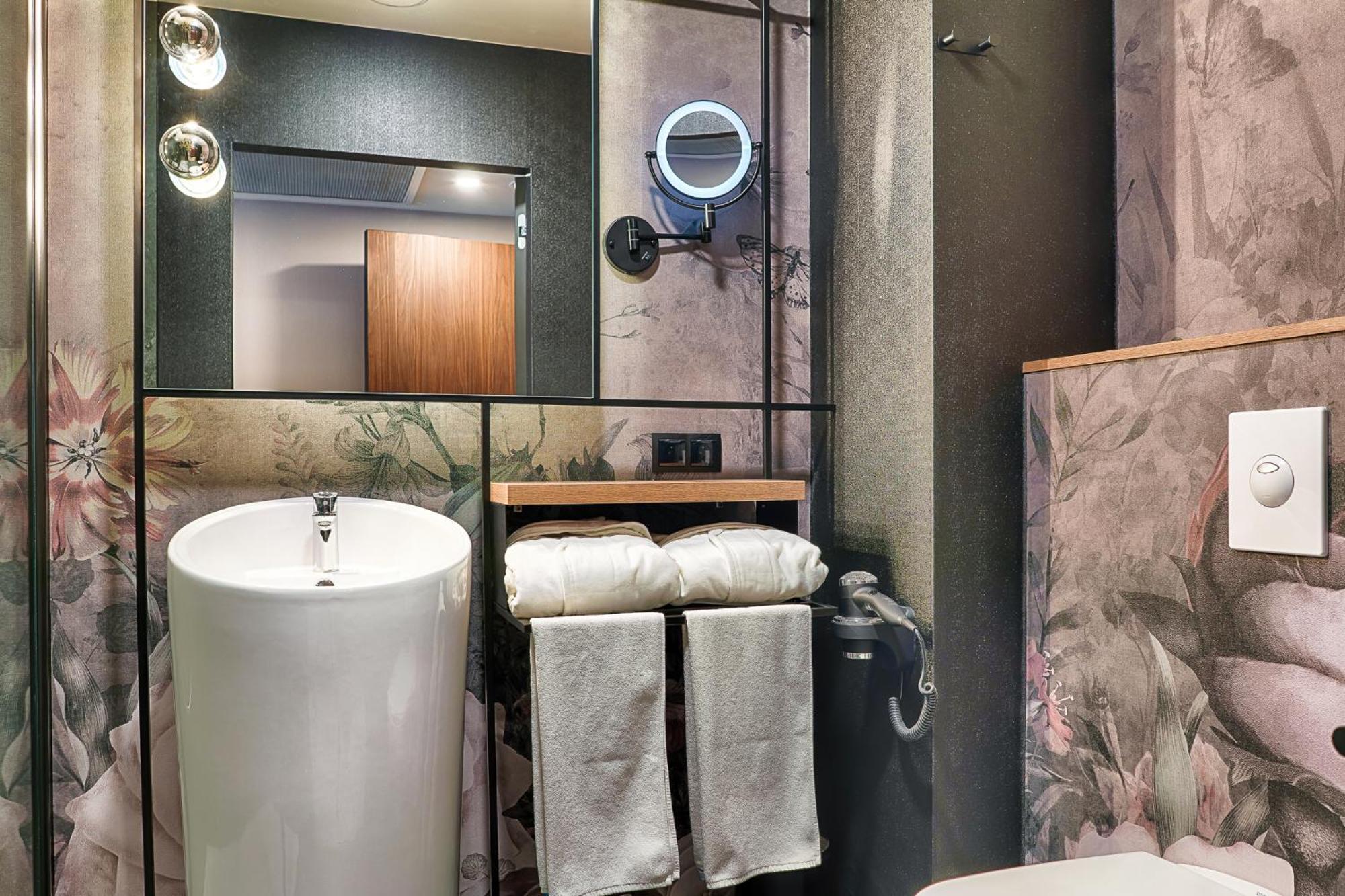Focus Hotel Premium Warszawa Ngoại thất bức ảnh