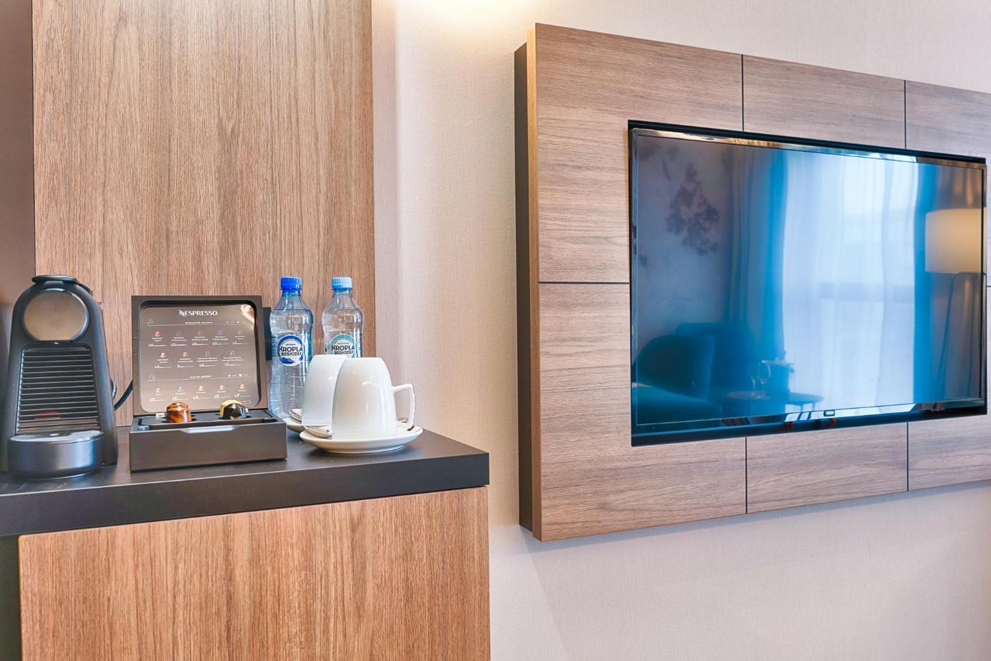 Focus Hotel Premium Warszawa Ngoại thất bức ảnh